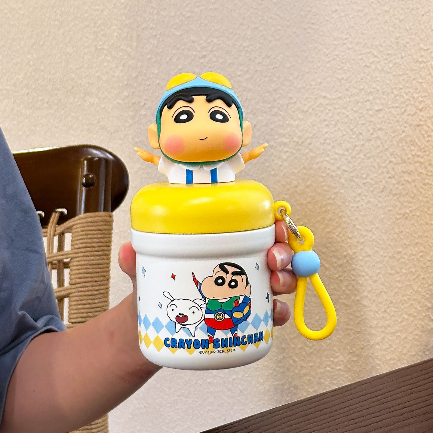 Crayón pequeño nuevo mini taza de agua para niños niñas de alto valor facial hermosa taza de agua portátil compacta nueva taza de estudiantes