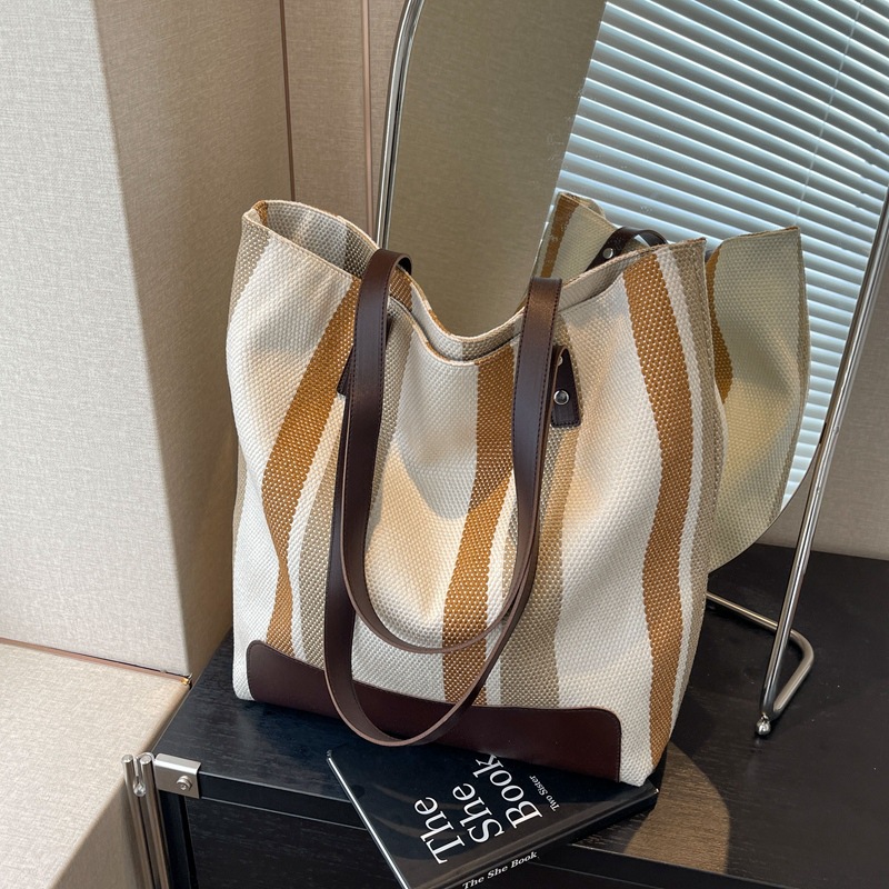 Bolso grande de tela gruesa vieja, lona femenina, tamaño, tamaño 2024, nuevo bolso de hombro de viajero de todo fósforo, bolso tote a rayas de color