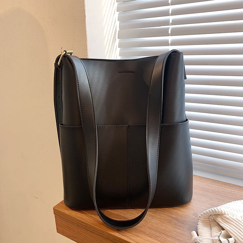 Elegant Women's Shoulder Bag High Capacity Versatile Bucket Bag_voghion.com