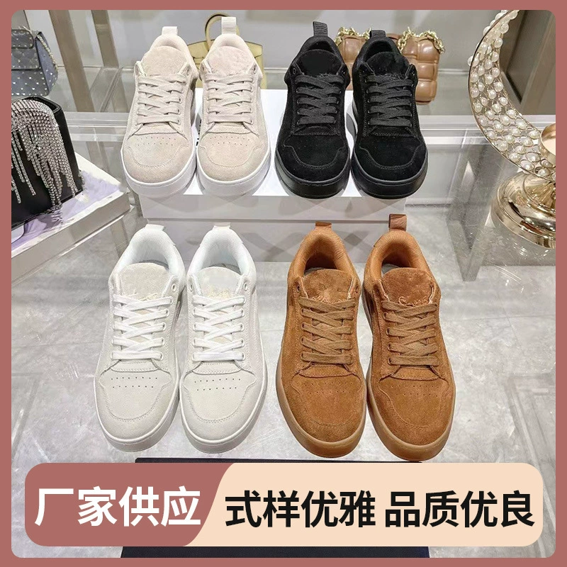 Триумф 2024 новый осенний круглый шнуровка с плоским дном из матовой кожи маленькие белые туфли для комфорта дикие повседневные кроссовки