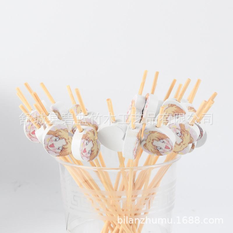 Inventario dibujos animados amor desechable bambú estilo etiqueta de vino horquilla de fruta decoración horquilla de fruta suministro de fábrica