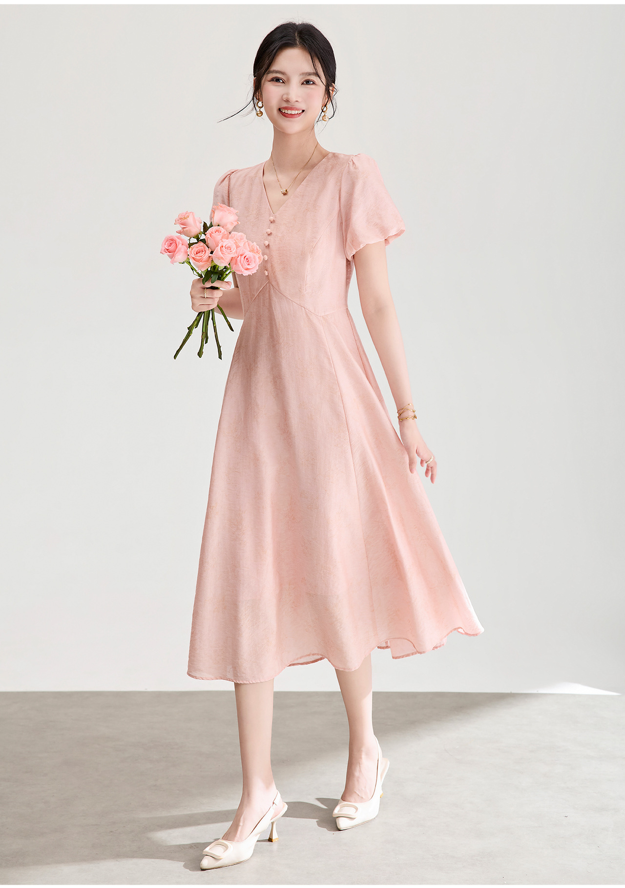 Đầm chữ A cổ V dáng suông midi họa tiết jacquard tối màu — xanh lam chi tiết 4