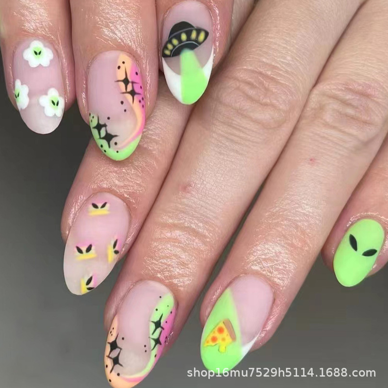 24 Pieces of Cross-border Finished Products for Halloween Wear New Sweet and Cool Funny Style Alien Pattern Manicure Pieces