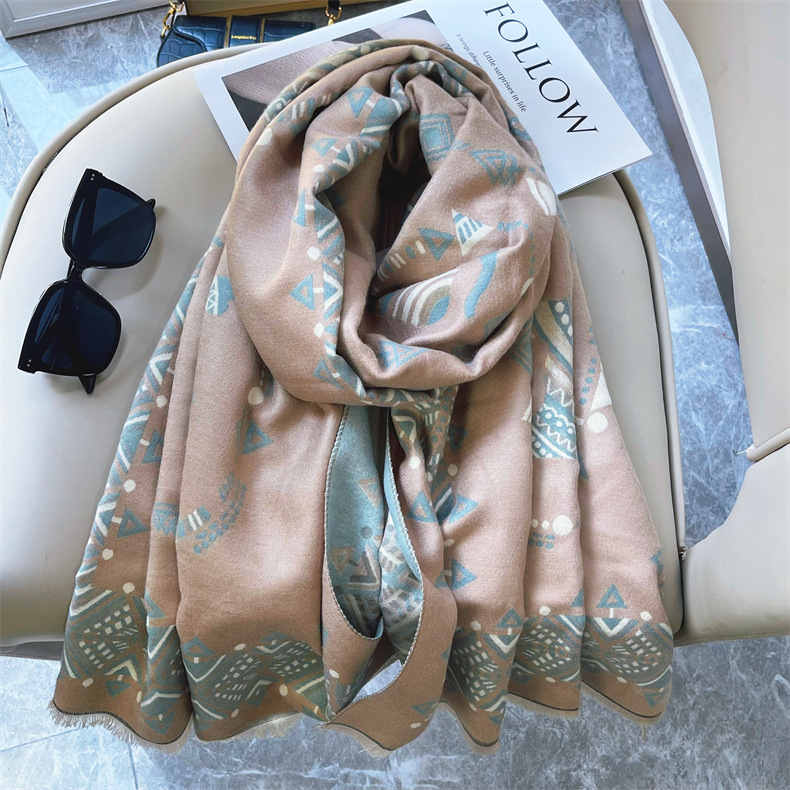 Women's Ethnic Style Triangle Elephant Imitation Cashmere Scarf display picture 5