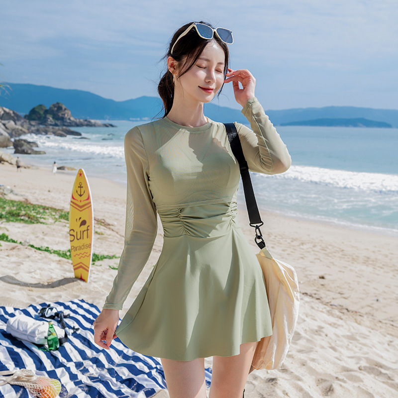 2025 verano nuevo traje de baño de tamaño grande de mujer vestido conservador unido pequeño pecho delgado color sólido vacaciones trajes de baño transfronterizos