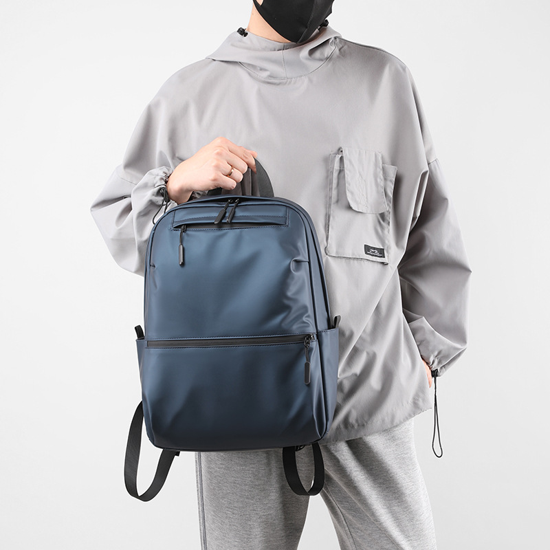 Comercio exterior al por mayor nuevo tipo de mochila de hombre, mochila de hombre, mochila de computadora de negocios ligera, ocio de gran capacidad