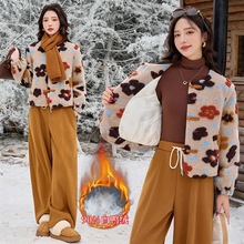 田园风女装冬装外套2025冬装新款百搭毛呢绣花盘扣大花90绒羽绒服