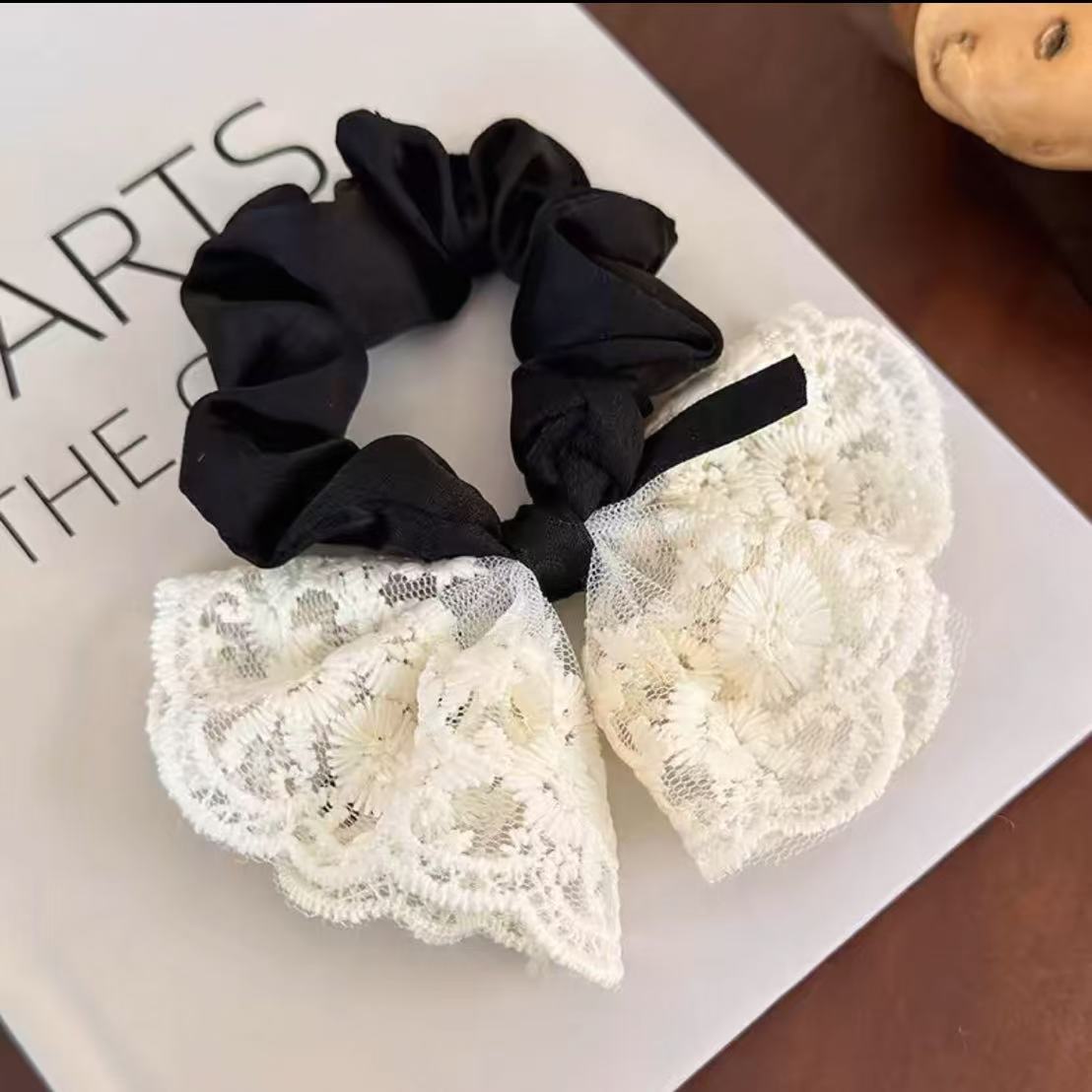 더블 레이어 자수 레이스 머리끈