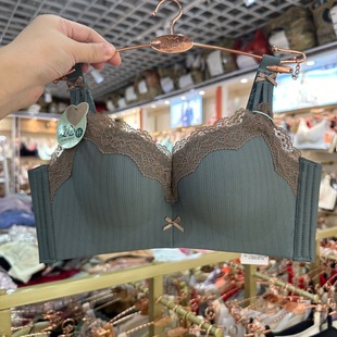 ���w���A�ٽz����Ů�۔nƽ��A��С���֟o�Ȧ�ո��������{����2CM