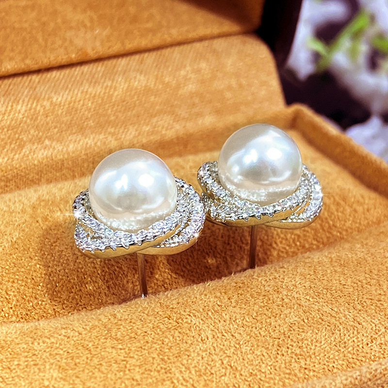 6g Weight Copper Ear Needle Material Zircon Inlay Material Ear Studs Classification 1 Pair Quantity Holiday, Daily Occasion Imitation Pearl, Copper Material Geometric Pattern Women's Gender Inlay Design Elegant Style 1 Pair Elegant Geometric Inlay Imitation Pearl Copper Zircon Ear Studs 3