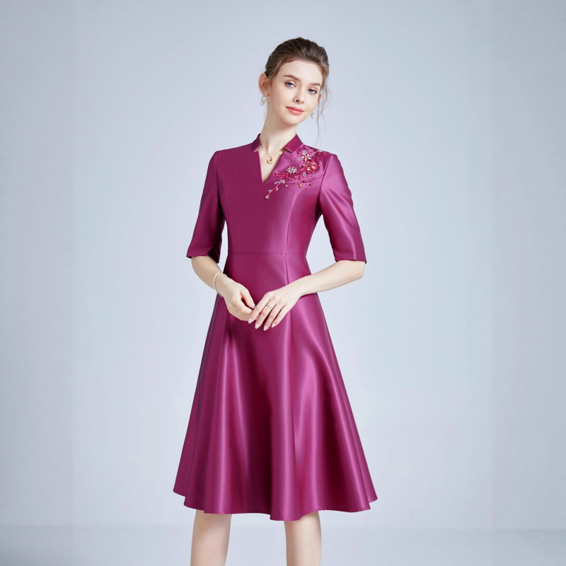 Elegant Blooming Rose Red V-Neck Dress for Women with Three-Dimensional Beaded Embroidery Floral Decoration, Slimming Commuter Date Flared Dress