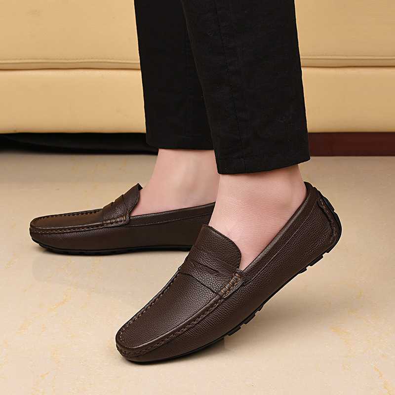 Casual footwear for men and women flat