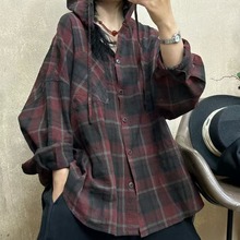 2025春韩版宽松慵懒风撞色格子单口袋连帽衬衫开衫百搭休闲衬衣女