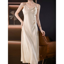 小众轻奢真丝缎面吊带连衣裙女士高档新款简约大气显瘦遮肉睡裙子