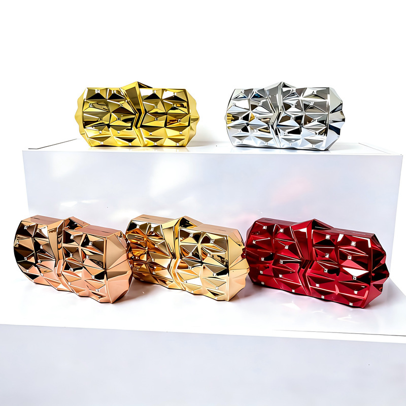 2026 New Geometric Rhombus Evening Bag with Metallic Chain Shoulder Strap, Fashionable Clutch for Socialites 2026 New Geometric Rhombus Evening Bag with Metallic Chain Shoulder Strap, Fashionable Clutch for Socialites