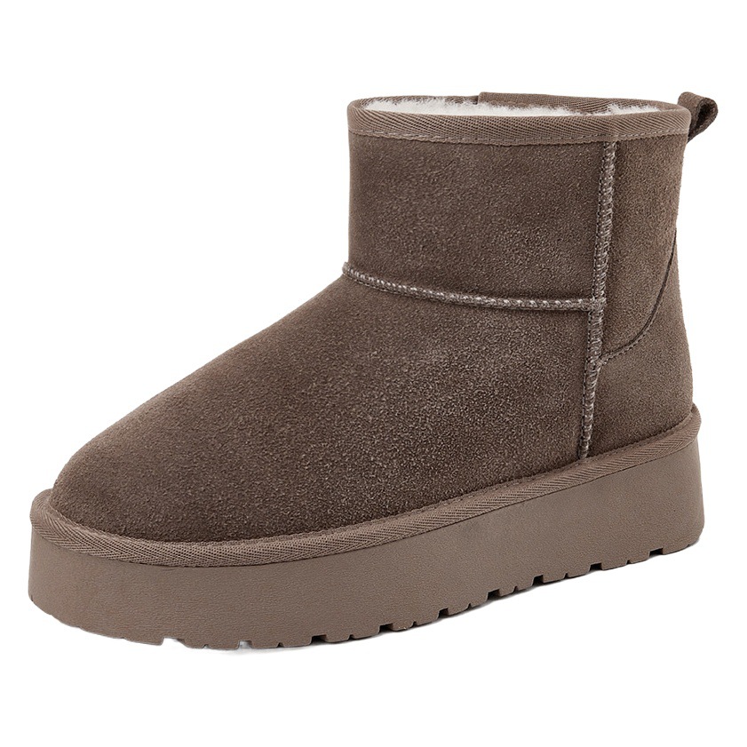 Botas de nieve de suela gruesa para mujer zapatos acolchados de algodón de cuero grueso con forro de lana de invierno 2023 Nuevas botas acolchadas de algodón antideslizantes del noreste zapatos acolchados de algodón