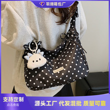 跨境大容量休闲百搭褶皱波点饺子包女新款单肩斜挎包通勤上课包