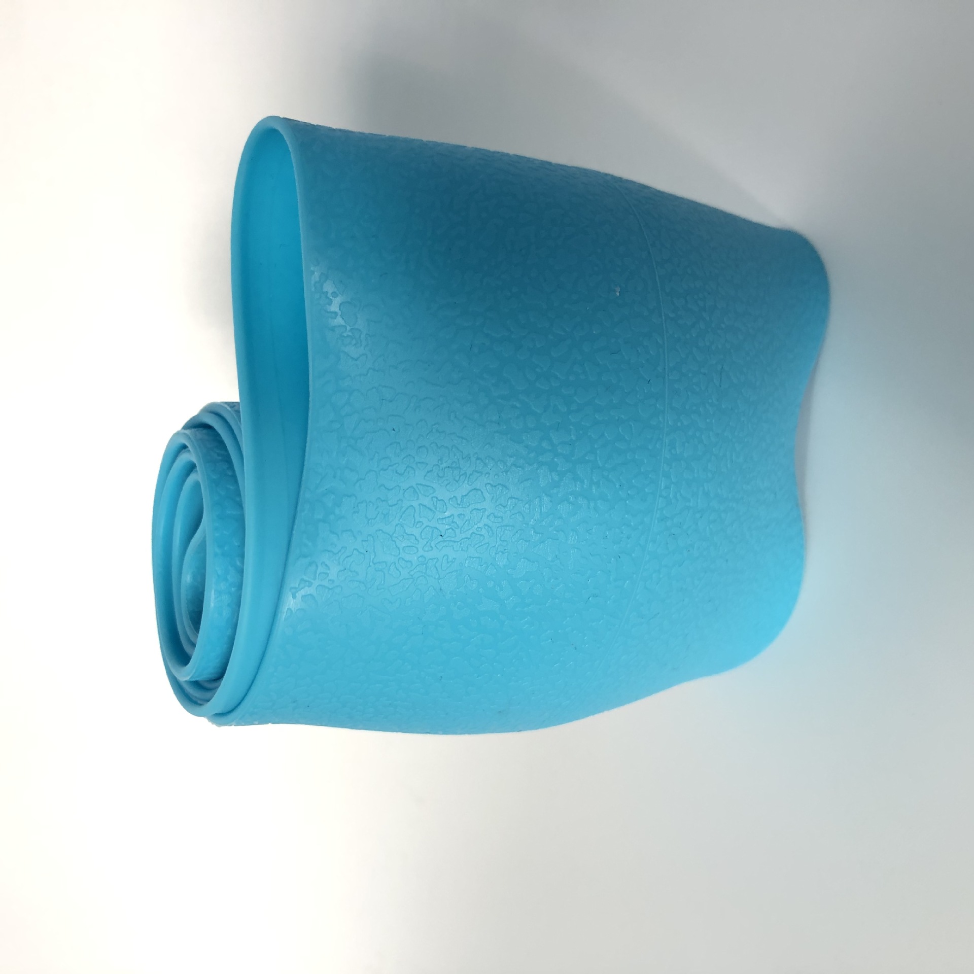 Patrón de cuero cubierta del volante de silicona de moda antideslizante cubierta de la manija de silicona absorbente de sudor cubierta del volante universal cuatro estaciones Universal