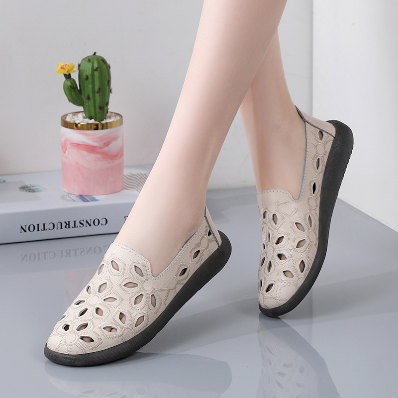 Genuine Leather Soft-Soled Perforated Shoes for Women, Slip-On Lazy Mom Shoes with Rubber Sole, Breathable Hollow-Out Single Shoes for Middle-Aged and Elderly People