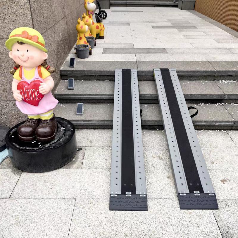台阶斜坡板摩托车轮椅电动车上车楼梯装车神器无障碍坡道板