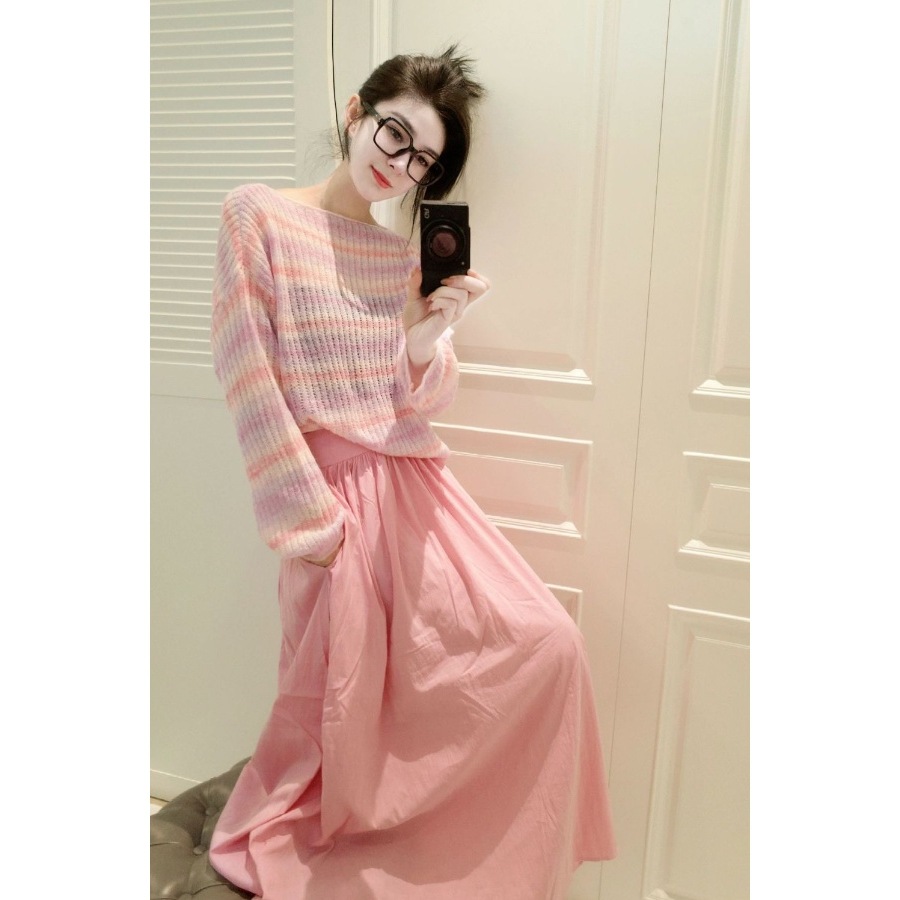 Gentle Style Suit Skirt for Women in Spring & Fall, Sweet and Soft Pink Stripesd Knitted Sweater with Half-Length Skirt for Casual Wear