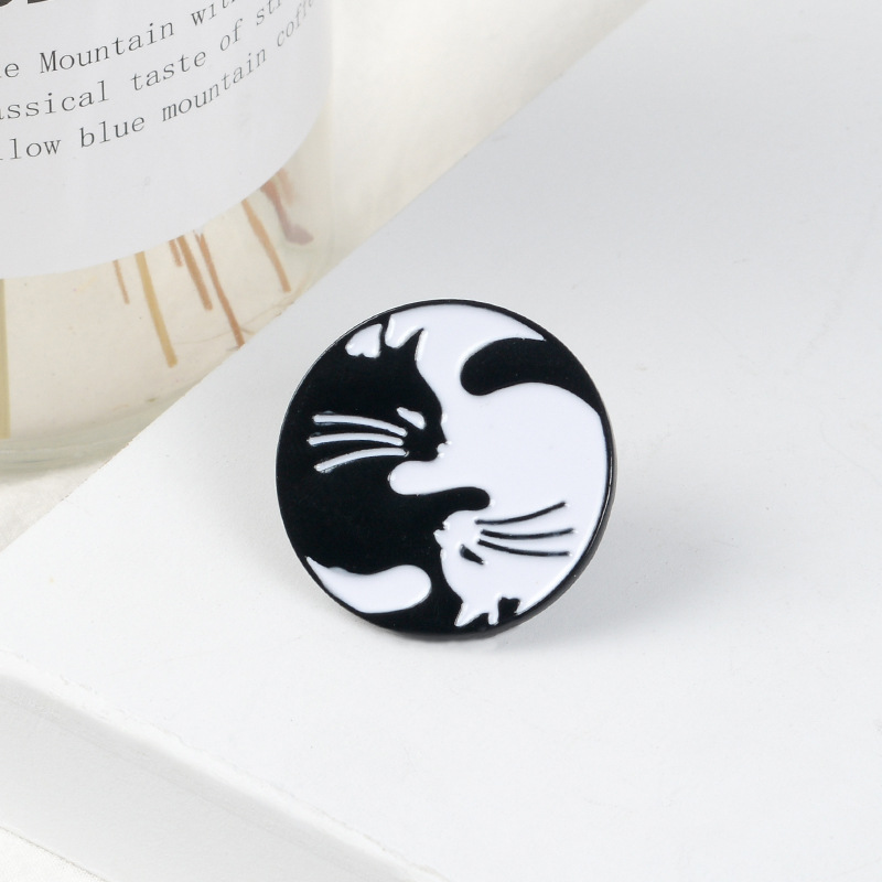 Cartoon Style Cat Alloy Plating Unisex Brooches display picture 4