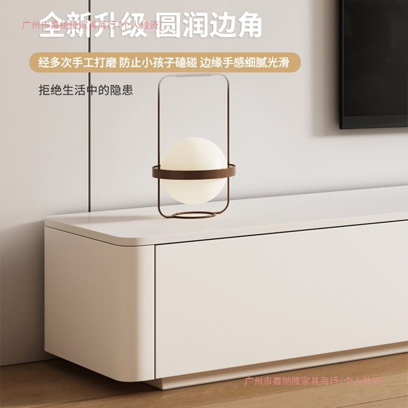 クリームスタイルの白いコーヒーテーブルとテレビキャビネットの組み合わせ、シンプルでモダンな無垢材の軽い高級感のある吊り下げテレビキャビネット、リビングルーム一体型|undefined