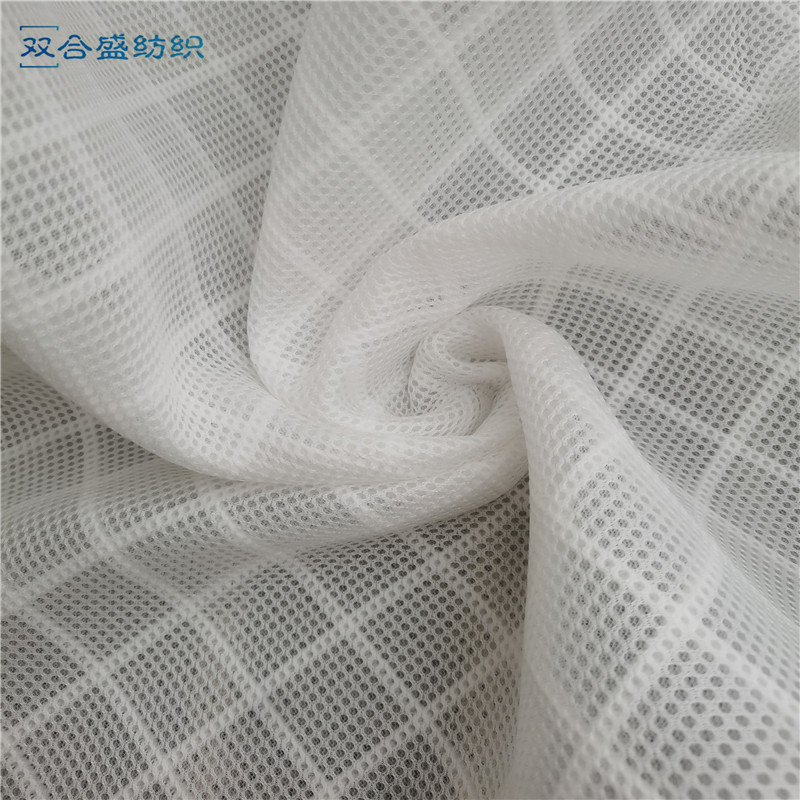 三明治网布宽幅绗缝料 菱形格网眼布  现货  三孔一四边形网眼布