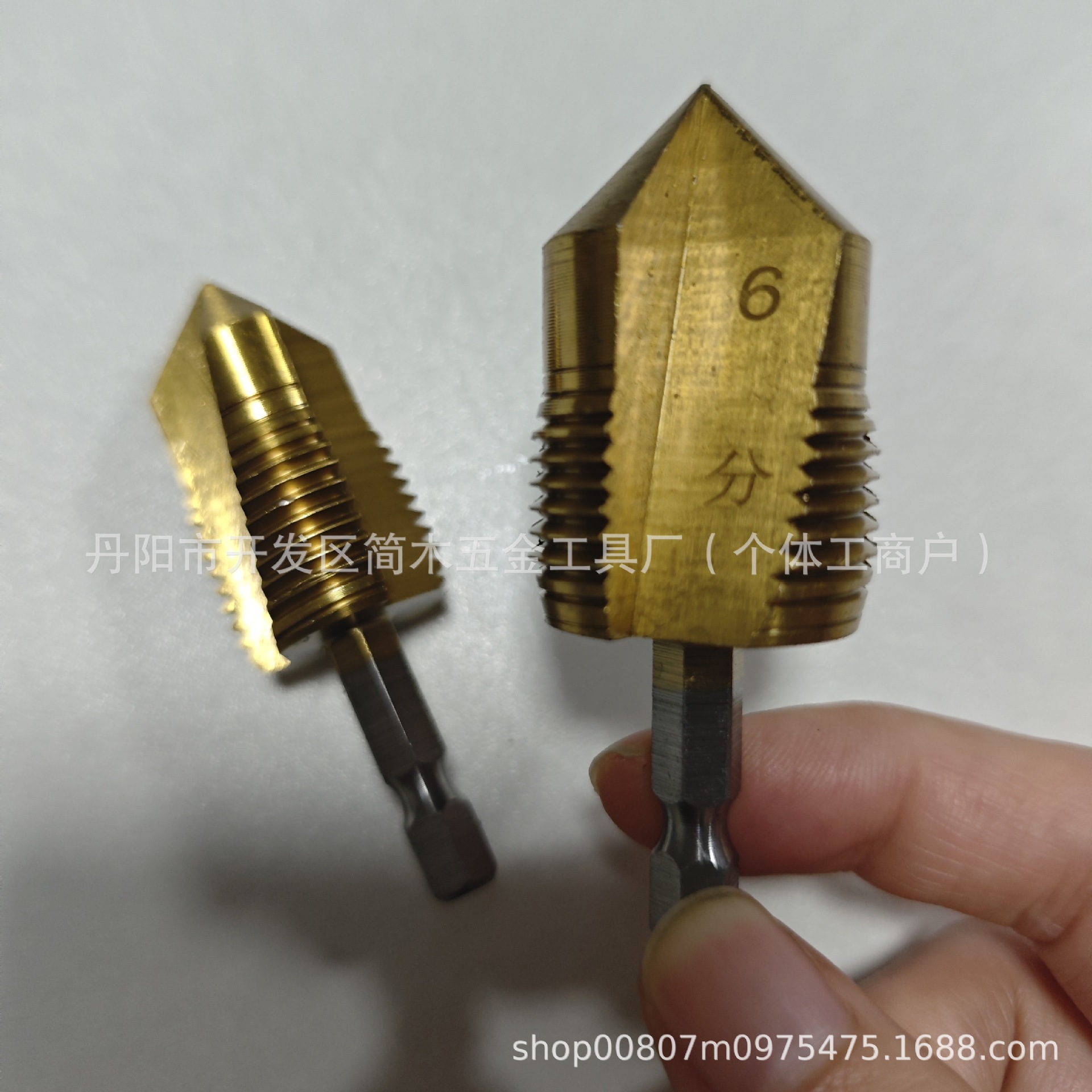 3날 리프팅 포트 + 태핑 일체형, 6포인트 드릴 및 골드 1개