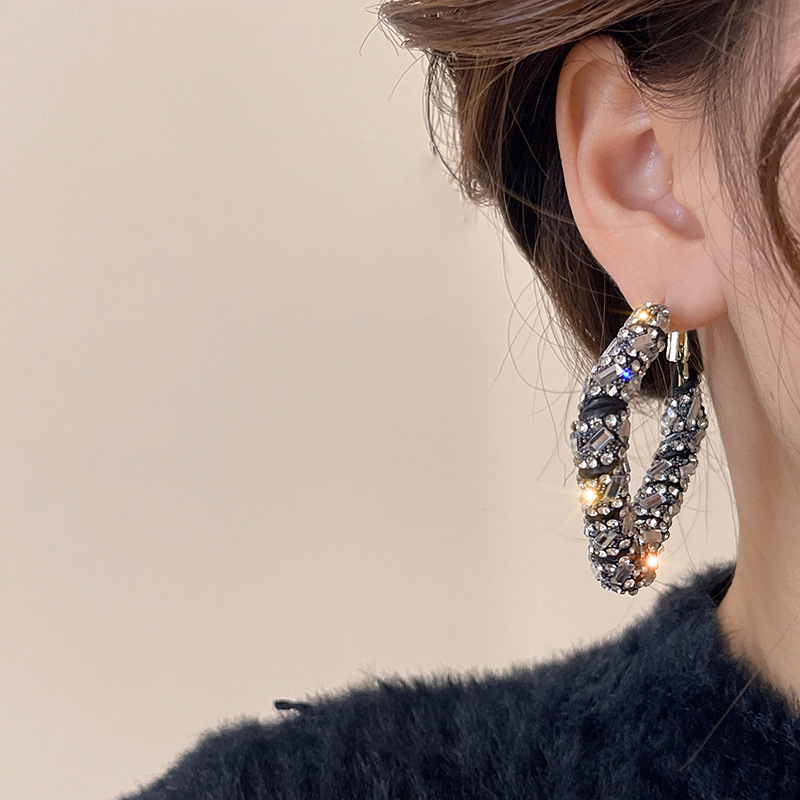 Fashion Circle Metal Inlay Zircon Womenu0027S Earrings 1 Pair