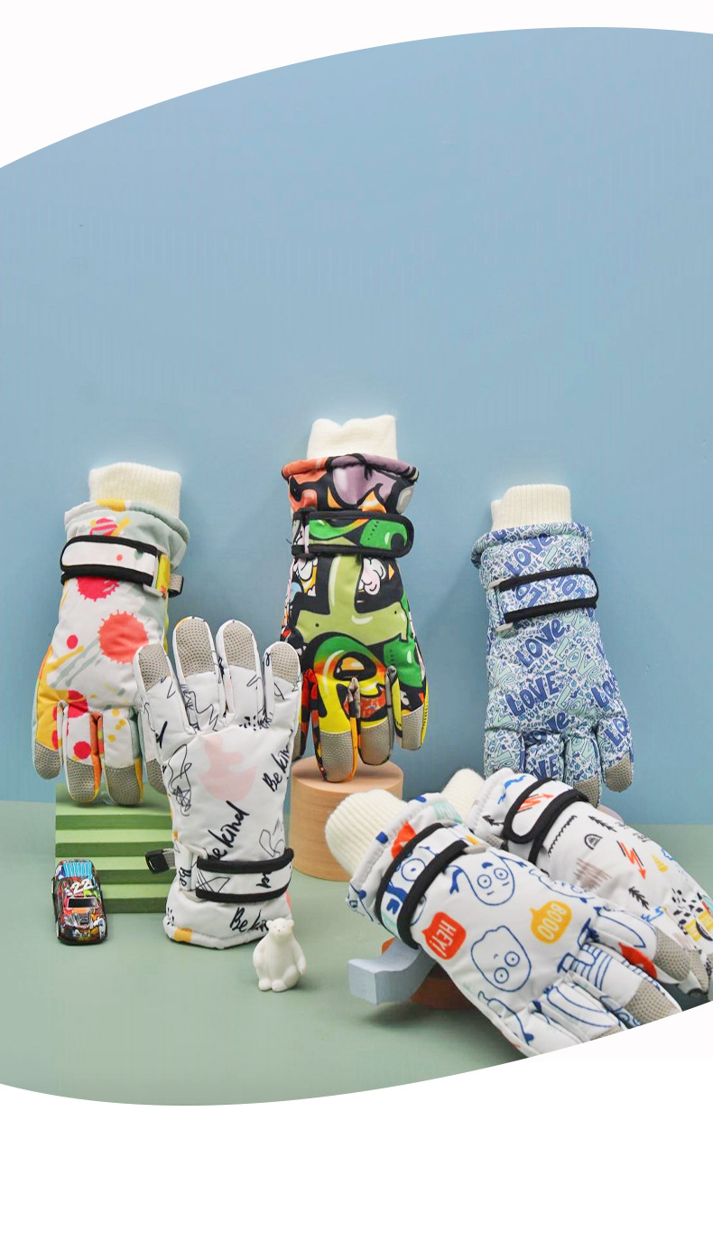 Children's skiing cartoon warm gloves with fleece, cold and waterproof, winter children's cycling gloves, all finger_voghion.com