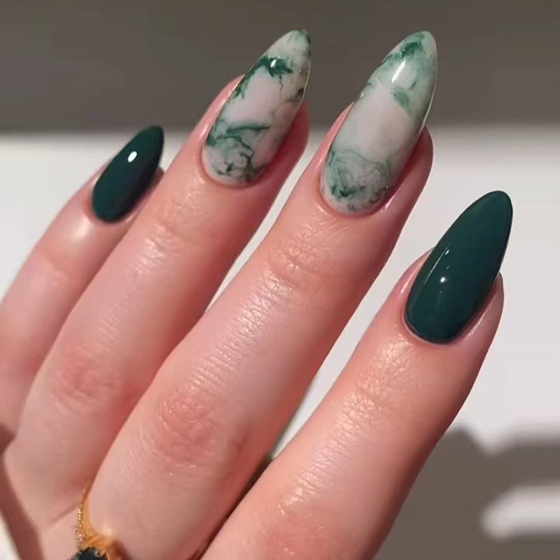 Foreign trade smudge wearing nail nail nail false nail almond nail long European and American nail patch dark green white 24 pieces Foreign trade smudge wearing nail nail nail false nail almond nail long European and American nail patch dark green white 24 pieces