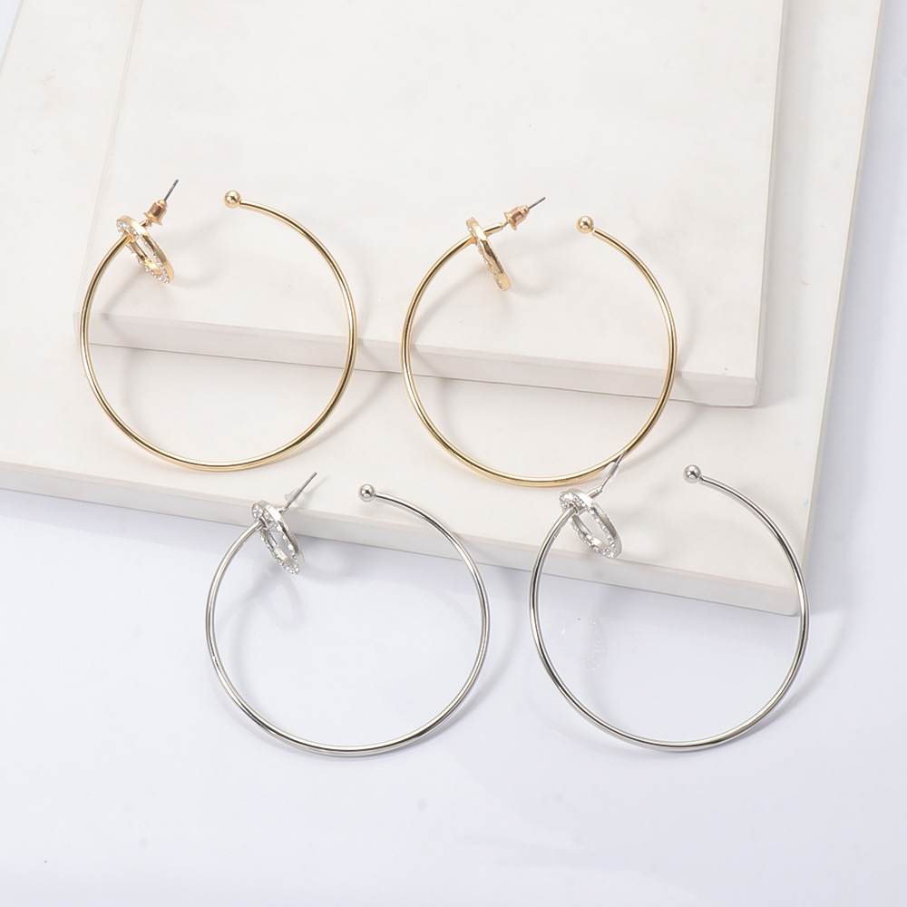 Fashion Alloy Circle Diamond Earrings Wholesale display picture 8