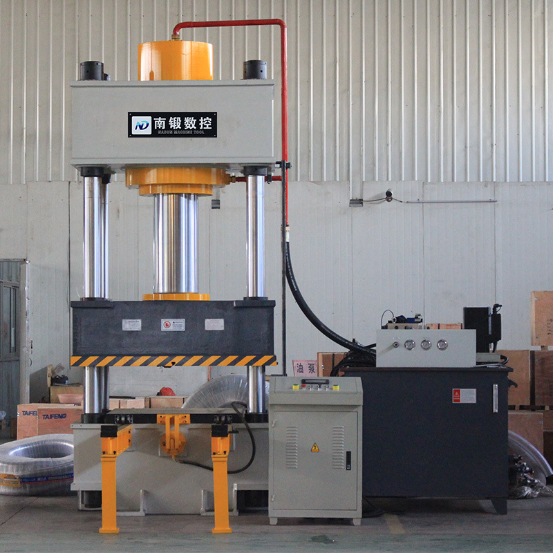 滕州315t四柱液压机定子转子压装油压机移动工作台压力机南锻数控
