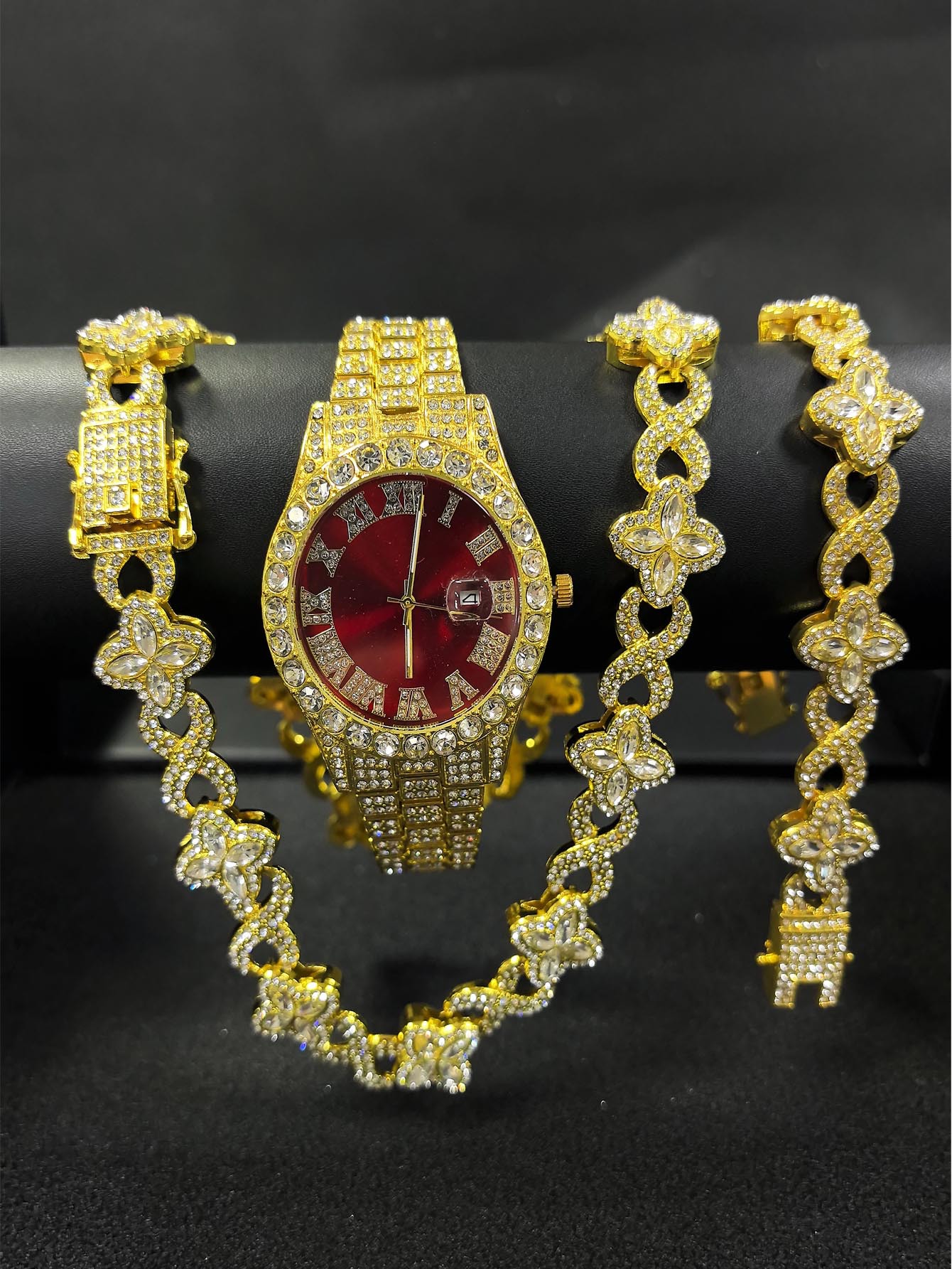 Europa y los Estados Unidos pulsera de cuatro hojas collar reloj de diamantes de moda moda fresco estilo de moda personalidad de alta calidad joyería de hombre personalizada