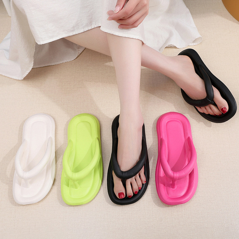 EVA fashion flip-flops for outdoor wear, women's soft-soled flat sandals, couple's thong sandals, beach sandals, men's sandals EVA fashion flip-flops for outdoor wear, women's soft-soled flat sandals, couple's thong sandals, beach sandals, men's sandals