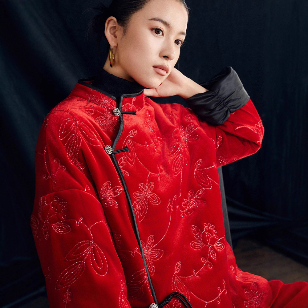 新中式中国红喜庆棉衣女装2025冬金丝绒国风高定绣花棉服上衣外套