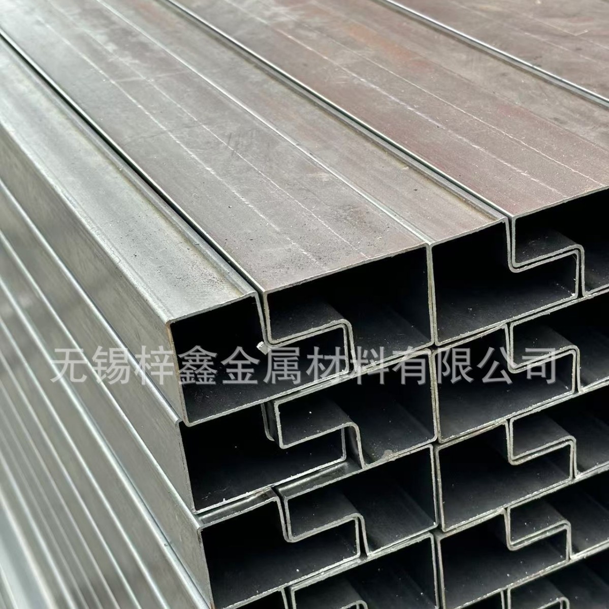 不锈钢p型管厂家活动彩钢房专用异型管H型管面包管横梁P4060*2.0