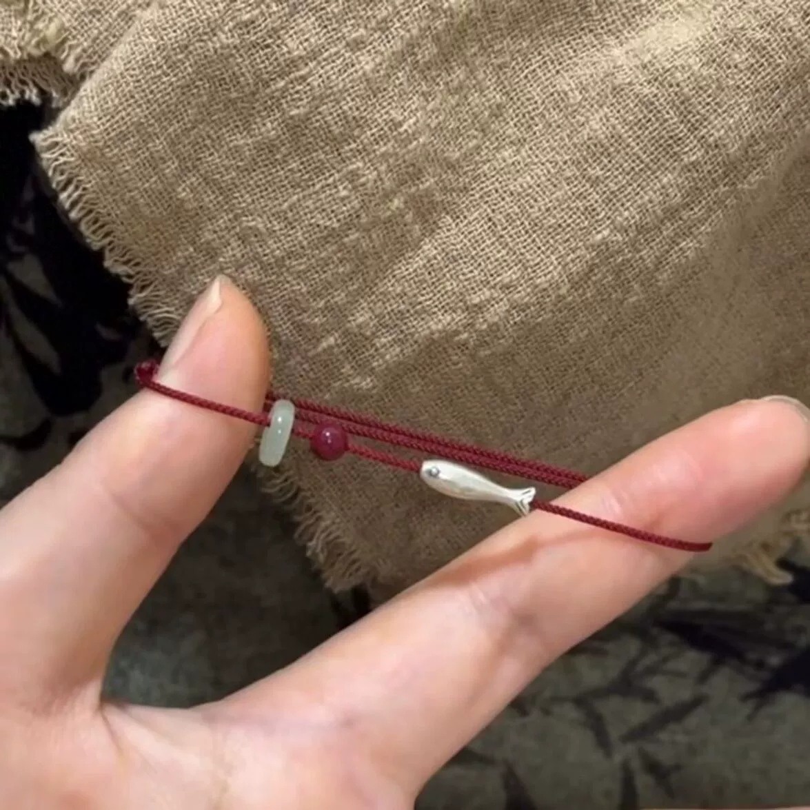 Новый китайский стиль с каждым годом, маленький рыбий браслет красный Новый год праздничный