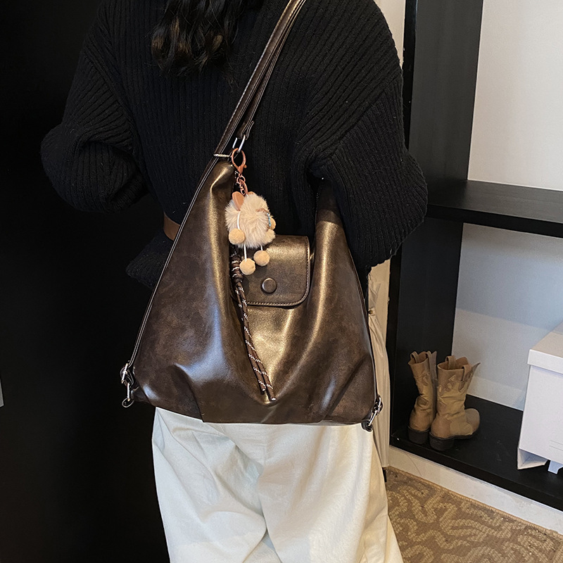 브라운 프리 펜던트