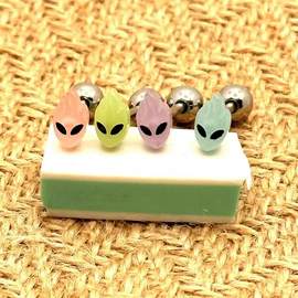 舌饰;耳钉;脐饰