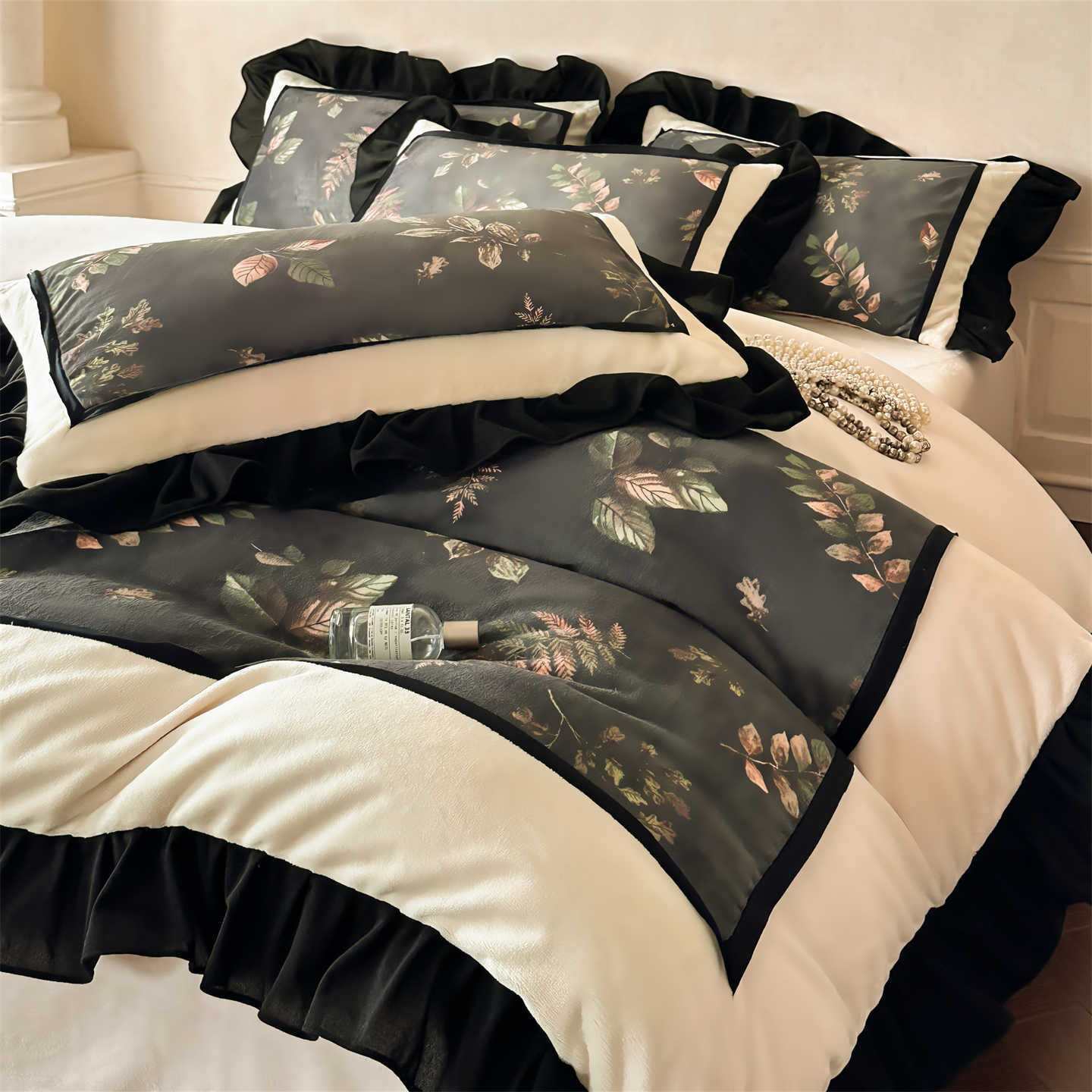 Set di biancheria da letto in quattro pezzi in stile vintage francese nordico boho francese vintage classe A latte, spesso e caldo per l'inverno, copripiumino in velluto corallo, con angoli elasticizzati_voghion.com