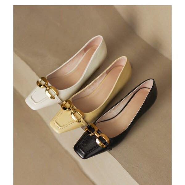 Fashionable retro shoes low-cut square toe