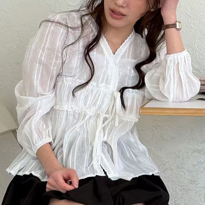 Korean chic autumn niche design V-neck tie-neck ruffled lace trim patchwork puff sleeve shirt top Korean chic autumn niche design V-neck tie-neck ruffled lace trim patchwork puff sleeve shirt top