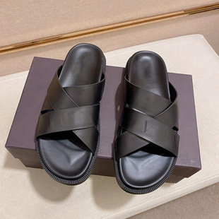 ��Ƥ��Ь�КW��վ�p�ݳ��Ƽ�ɫ�ٴ��p�����m�⴩һ���ϸ߼��Л���