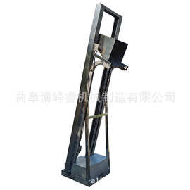 土方板链单斗提升机图片 加工煤块污泥矿石加厚翻斗式上料机