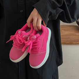 韩系休闲鞋儿童男童2025秋冬新款轻便透气板鞋女童运动低帮面包鞋