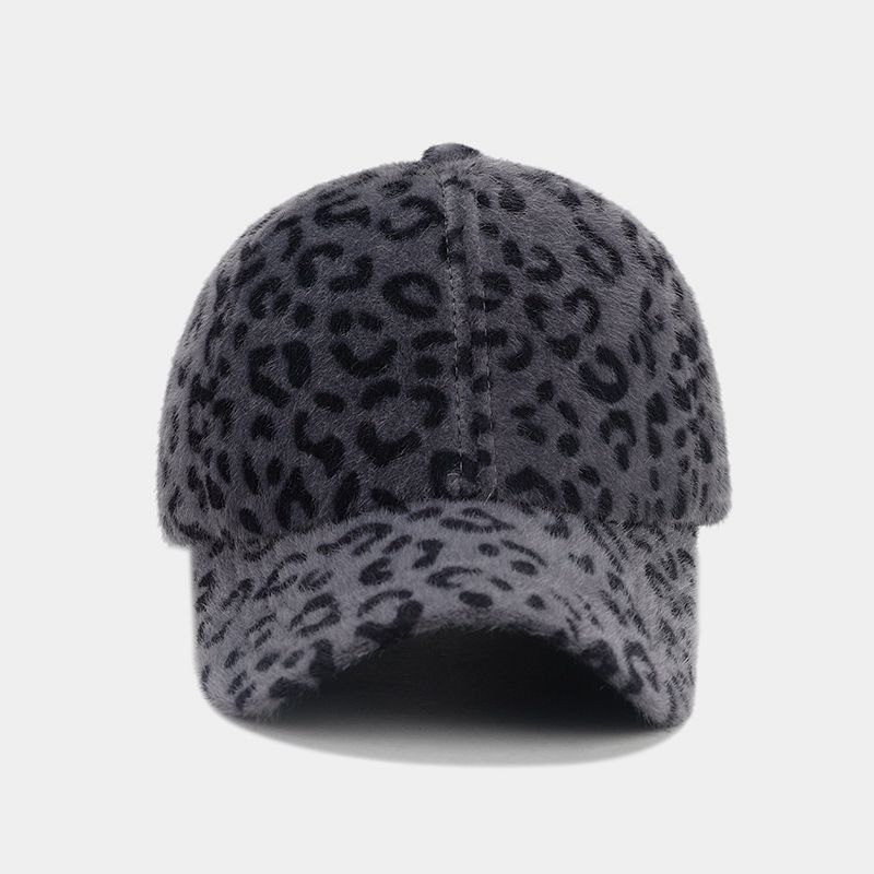 Autumn&Winter Season Women's Elegant Basic Modern Style Leopard Curved Eaves Baseball Cap