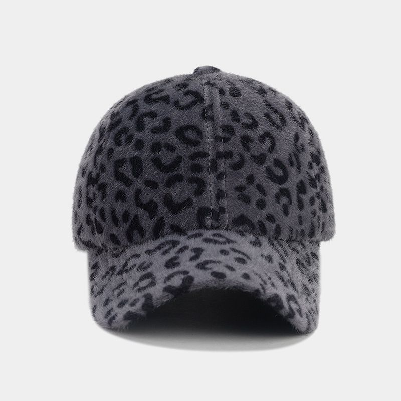 Women's Elegant Basic Modern Style Leopard Curved Eaves Baseball Cap display picture 4