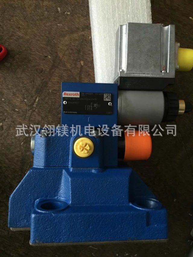 德国力士乐比例阀R900966711	4WRZE10W6-25-70/6EG24N9ETK31/F1D3